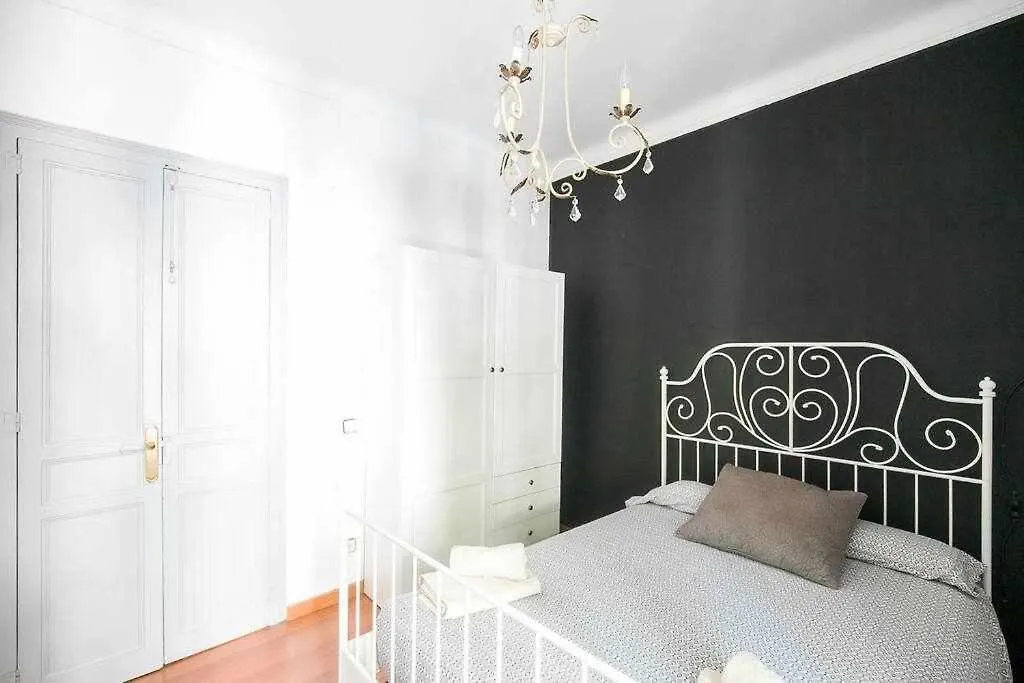 Apartment Port VIII Apart Centrico En Paralelo Cerca Rambla Barcelona Spain